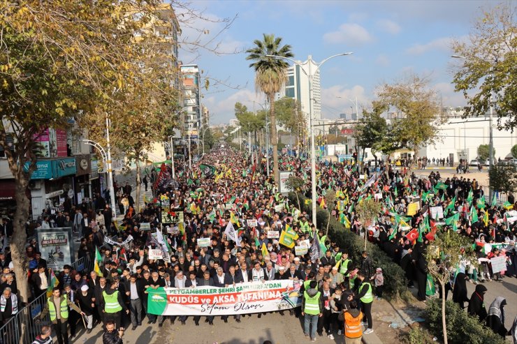 Şanlıurfa'da İsrail'in Gazze'ye yönelik saldırılarına tepki