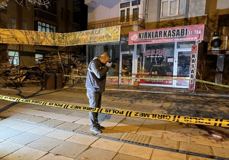 Elazığ'da iki ayrı silahlı kavgada 2 kişi yaralandı