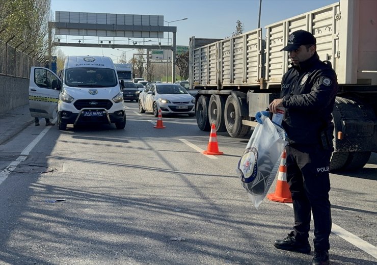 Sancaktepe'de tır ile çarpışan motosikletin sürücüsü öldü