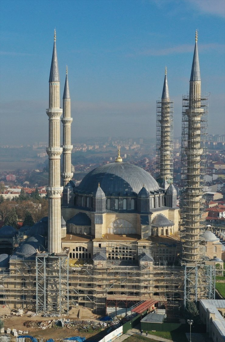 Selimiye'nin 4 minaresinden üçünde restorasyon çalışmaları tamamlandı