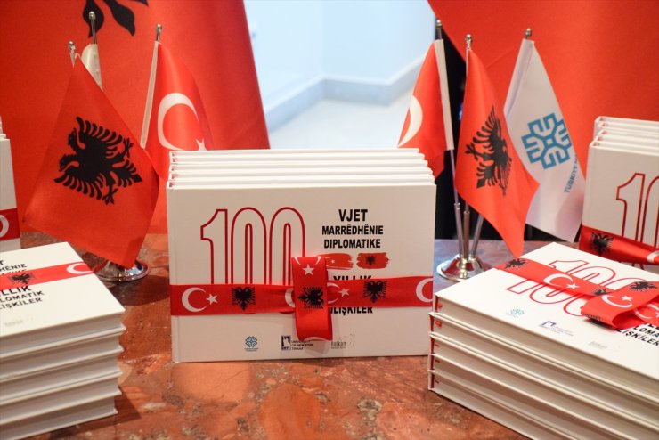 Tiran'da "Türkiye-Arnavutluk-100 yıllık diplomatik ilişkiler" kitabı tanıtıldı