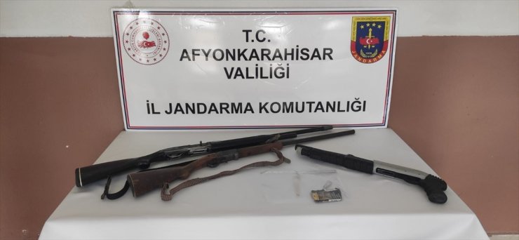 Afyonkarahisar'da uyuşturucu operasyonunda 5 şüpheli yakalandı