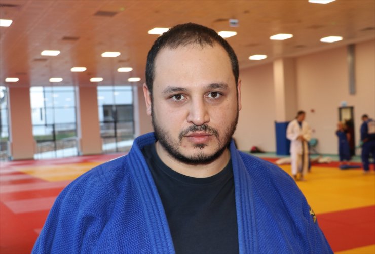 Paralimpik Judo Milli Takımı sporcusu Onur Taştan, olimpiyat madalyası için ter döküyor: