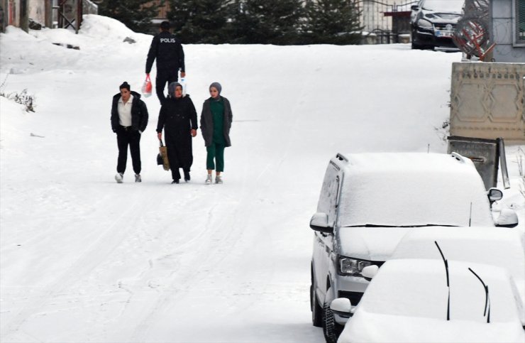 Kars, Erzincan ve Ardahan'da kar etkisini sürdürüyor