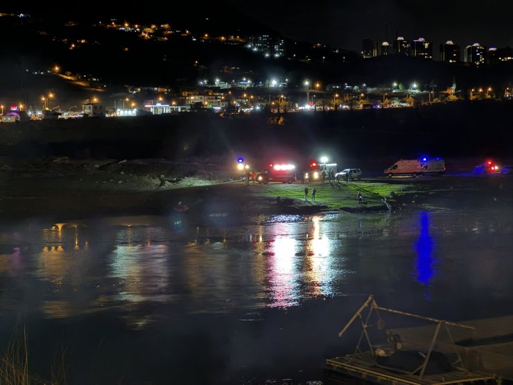 Kahramanmaraş'ta nehre düşen çocuk kayboldu