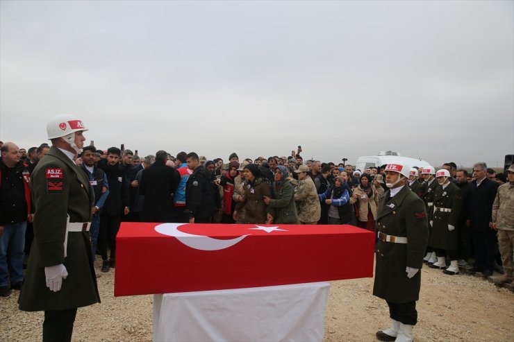 Şehit Piyade Sözleşmeli Er Cebrail Dündar Mardin'de son yolcuğuna uğurlandı