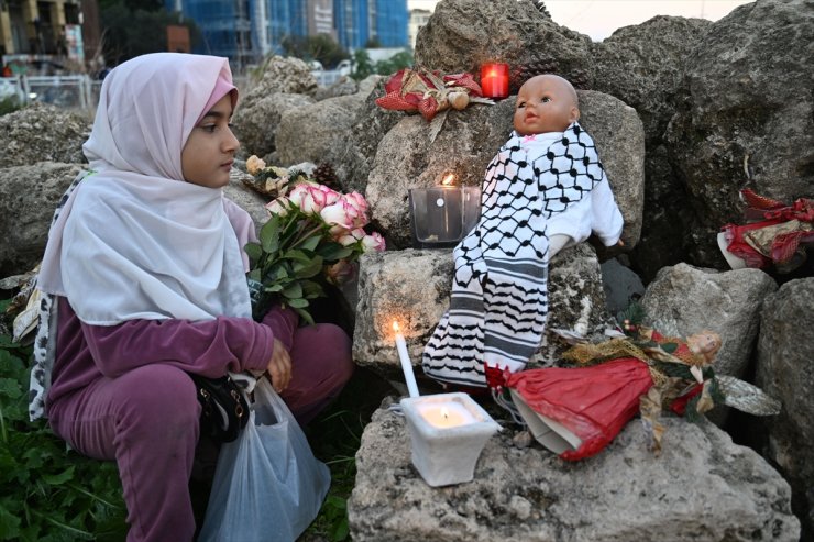 Beyrut'ta Gazzeli çocuklar için "Noel buluşması" gösterisi yapıldı