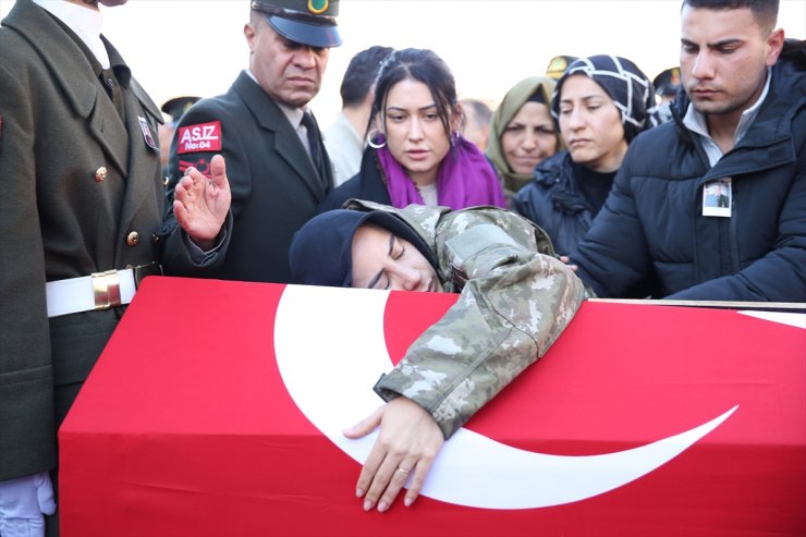 Şehit Piyade Uzman Çavuş Serinkan Denizli'de son yolculuğuna uğurlandı