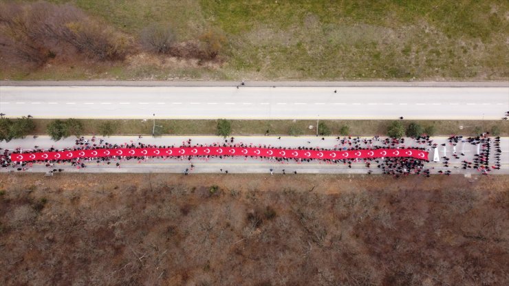 Bolu'da üniversitede "Şehitleri Anma Teröre Lanet Yürüyüşü" düzenlendi