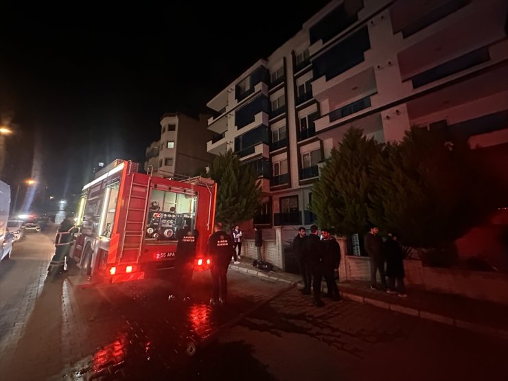 Samsun'da çıkan yangında 2 daire kullanılamaz hale geldi