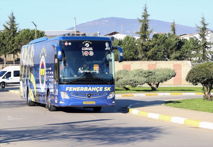 Fenerbahçe, Süper Kupa maçı için Suudi Arabistan'a gitti.