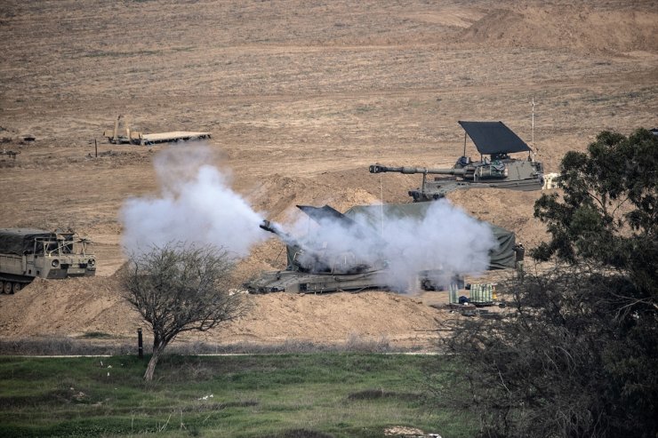 AA ekibi İsrail askerlerinin toplanma alanını ve Gazze'ye düzenlediği saldırıları görüntüledi