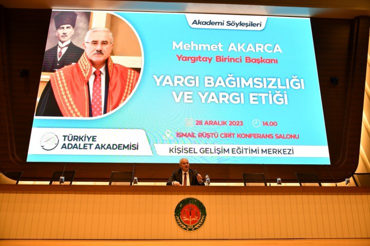 Yargıtay Başkanı Akarca, Akademi Söyleşileri programında hakim ve savcı adaylarına hitap etti: