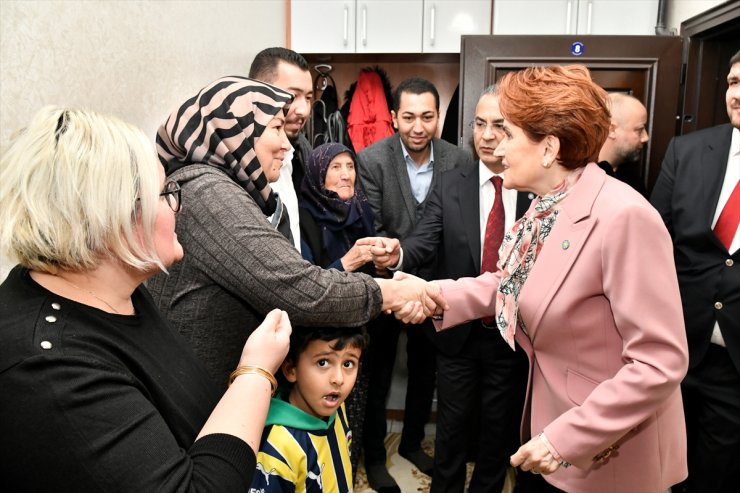 İYİ Parti Genel Başkanı Akşener'den şehit ailesine ziyaret