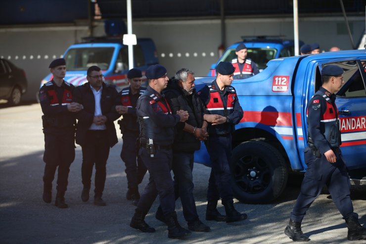 GÜNCELLEME - Kuzey Marmara Otoyolu'ndaki zincirleme kazaya ilişkin gözaltına alınan 7 sürücü adliyede