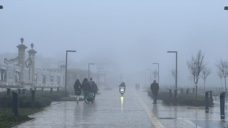 Edirne'de sis etkili oluyor