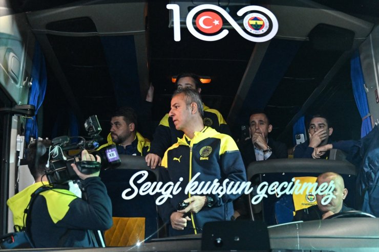 Fenerbahçe kafilesi, İstanbul'a döndü