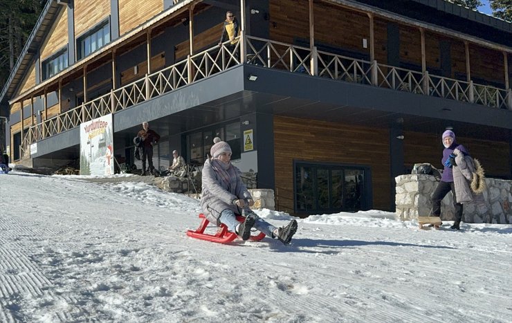 Ilgaz Yurduntepe Kayak Merkezi'nde sezon başladı