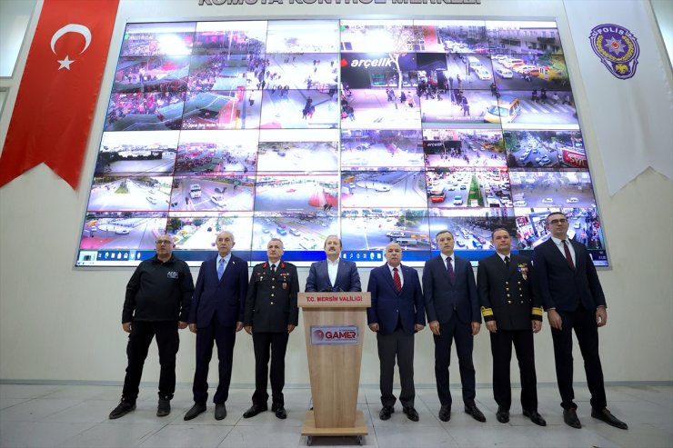 Mersin Valisi Pehlivan, yılın son akşamı görev başındaki personeli ziyaret etti: