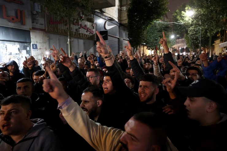 Hamas liderlerinden Aruri'nin öldürülmesi Barı Şeria'da protesto ediliyor