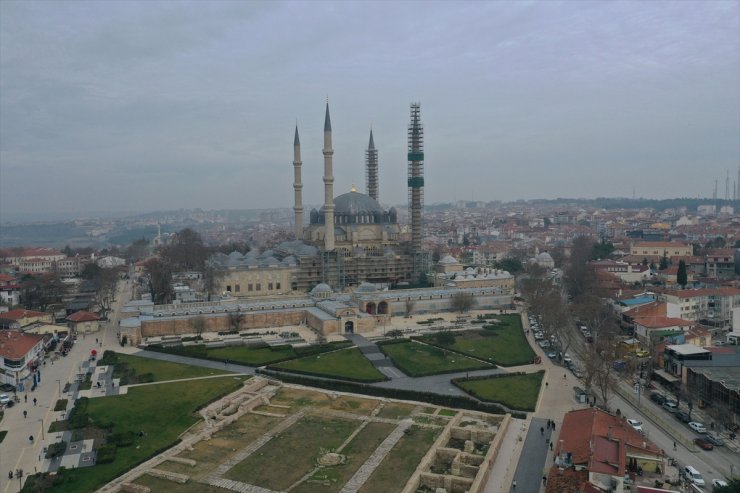 Restorasyondaki Selimiye Camisi geçen yıl çok sayıda ziyaretçi çekti