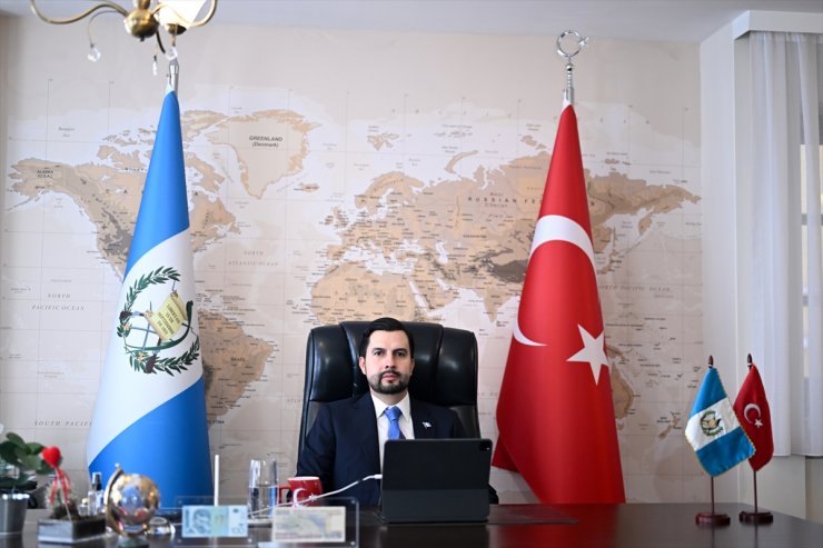 Guatemala'nın Ankara Büyükelçisi Estrada Barrios, AA'nın "Yılın Kareleri 2023" oylamasına katıldı