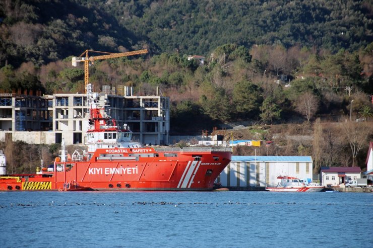 Zonguldak'ta fırtınada batan geminin kayıp 7 personeli 48 gündür aranıyor