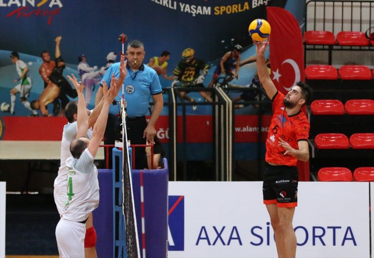 Voleybol: AXA Sigorta Efeler Ligi