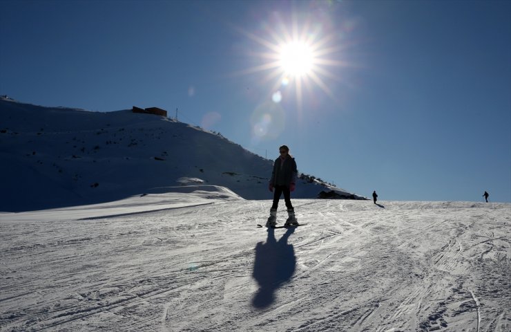 Bitlis'te kayak sezonu açıldı