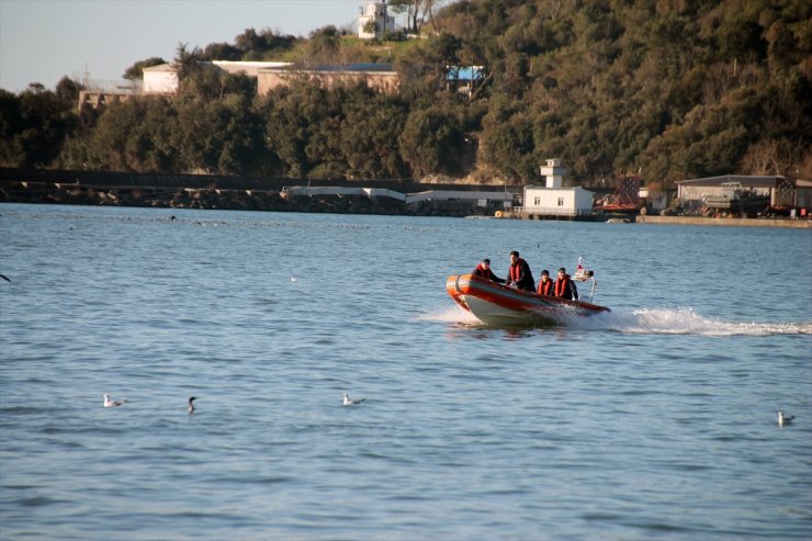 Zonguldak'ta batan geminin kayıp 7 personelini arama çalışmalarına devam edildi