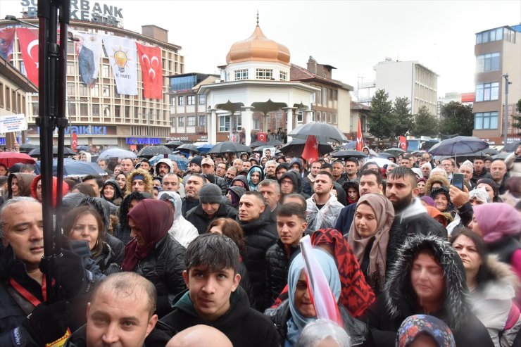 AK Parti Balıkesir Büyükşehir Belediye Başkan adayı Yılmaz: "Balıkesir'de gençler iş aramayacak"