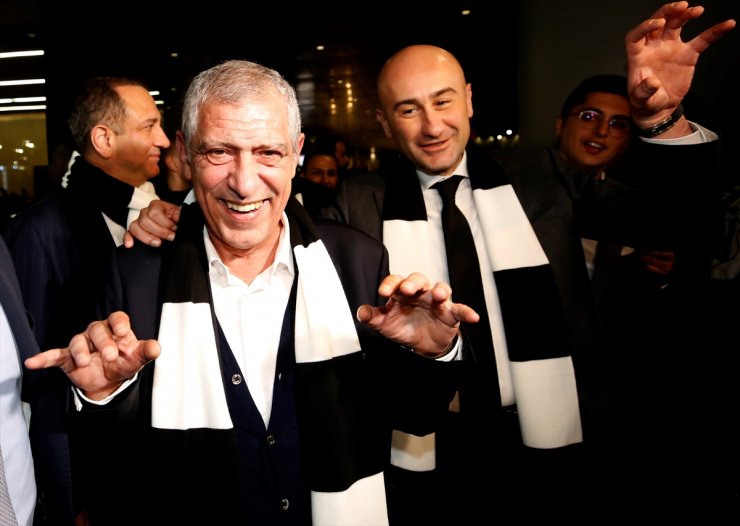 Beşiktaş'ın yeni teknik direktörü Fernando Santos, İstanbul'a geldi