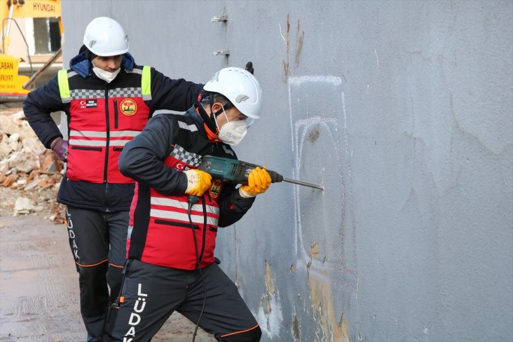 Kırklareli'nde olası Marmara depremine yönelik arama kurtarma tatbikatı gerçekleştirildi