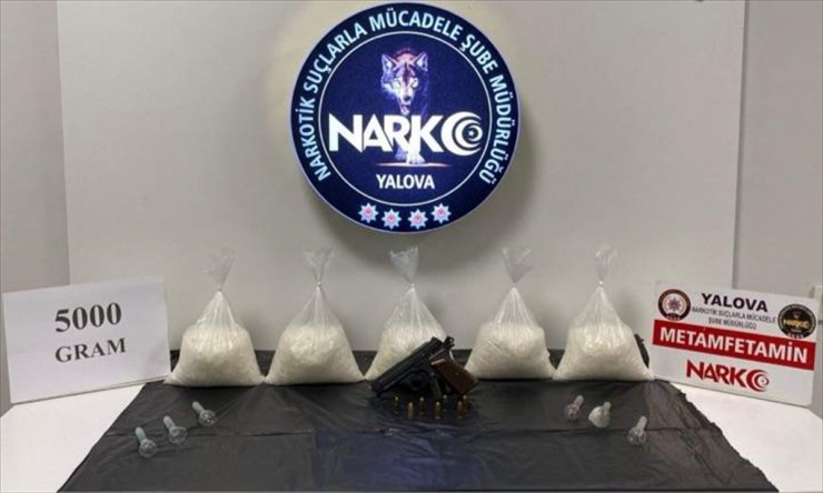 Yalova'da bir araçta 5 kilogram sentetik uyuşturucu bulundu