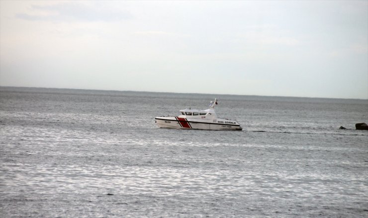 Zonguldak'ta batan geminin kayıp 7 personelini arama çalışmaları sürüyor