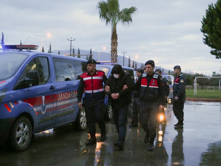 Aydın'daki "yeşil reçeteli ilaç" operasyonunda 8 kişi tutuklandı