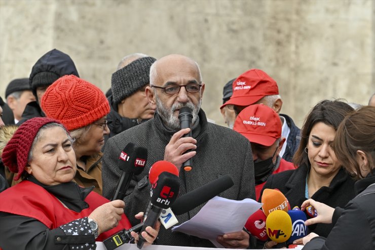 DİSK, emekli maaşına yapılan zam oranının düzenlenmesini talep etti