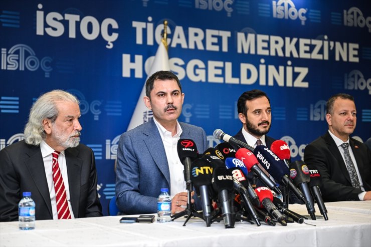 İBB Başkan adayı Kurum İSTOÇ'ta esnafı ziyaret etti: