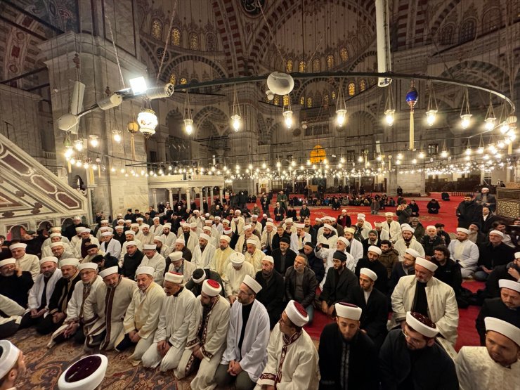 Din görevlileri Fatih Camisi'nde "birlik ve huzur" için buluştu