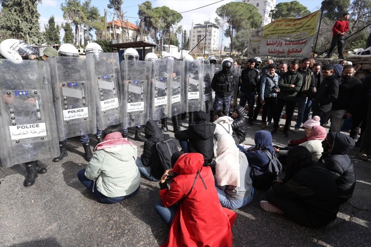 İşgal altındaki Batı Şeria'da ABD Dışişleri Bakanı'nın ziyareti protesto edildi