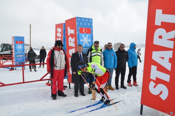 Yüksekova'da Kayaklı Koşu Milli Takım seçmeleri başladı