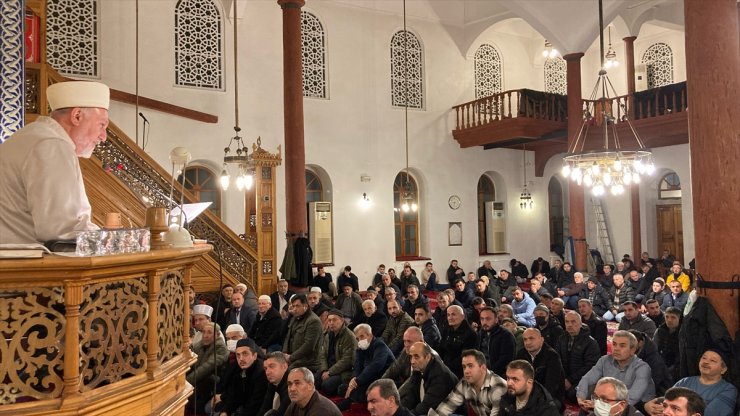 Doğu Marmara ve Batı Karadeniz'de Regaip Kandili dualarla idrak edildi