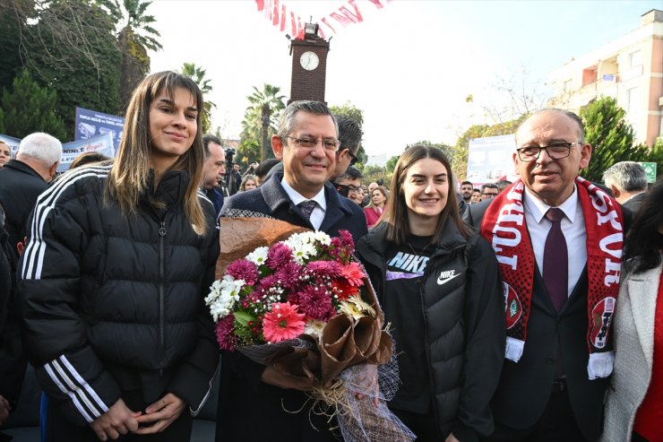 CHP Genel Başkanı Özel, Manisa'da toplu açılış törenine katıldı