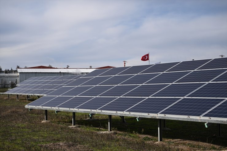 Edirne'deki tekstil fabrikası tüm elektriğini "güneşten" üretecek