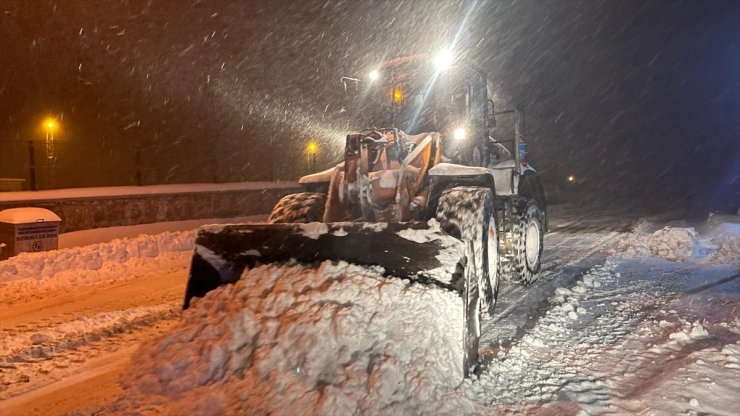 Kastamonu'nun yüksek kesimlerinde kar yağısı etkili oluyor