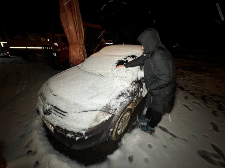 Düzce'de kar yağışı etkili oldu