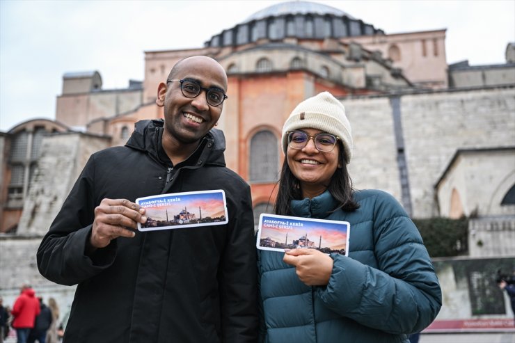 Ayasofya'da biletli ziyaret uygulaması başladı