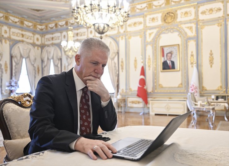 İstanbul Valisi Gül, AA'nın "Yılın Fotoğrafları" oylamasına katıldı