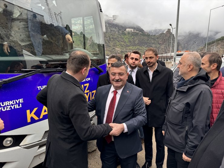 AK Parti Artvin Belediye Başkan adayı Kocatepe, kentte coşkuyla karşılandı