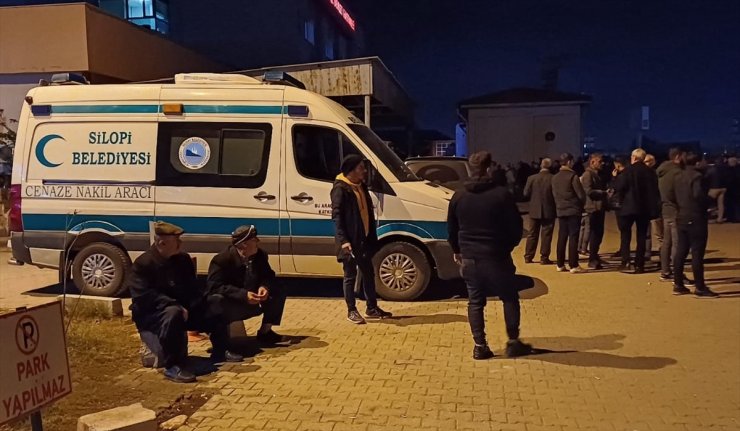 Mersin'de otobüs kazasında ölen 9 kişiden 2'sinin cenazesi Şırnak'ta toprağa verildi